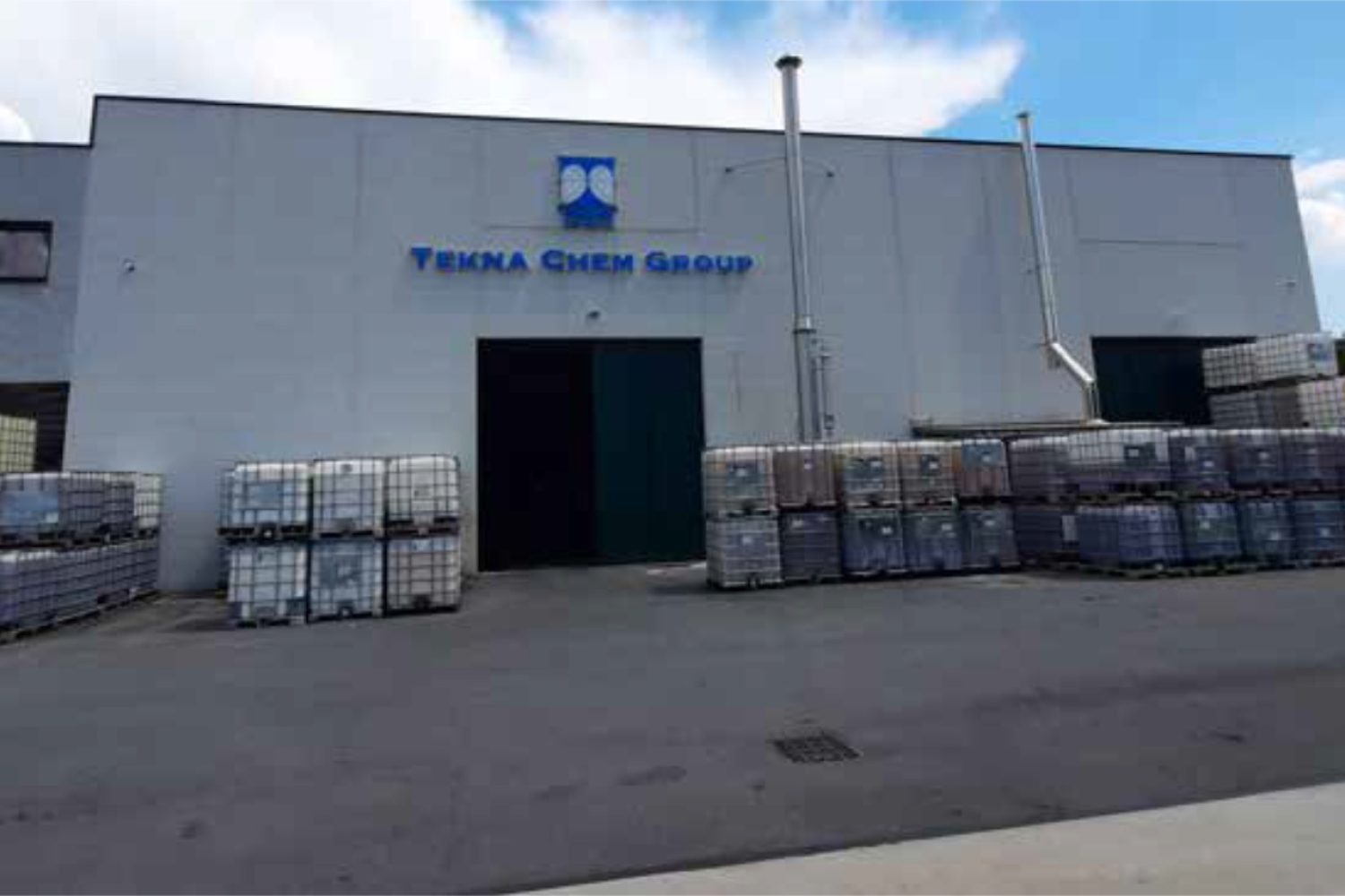 La sede Tekna Chem di Renate Brianza (MB): è il polo formativo-tecnologico-industriale che da quasi 18 anni dà vita alla linea Aeternum